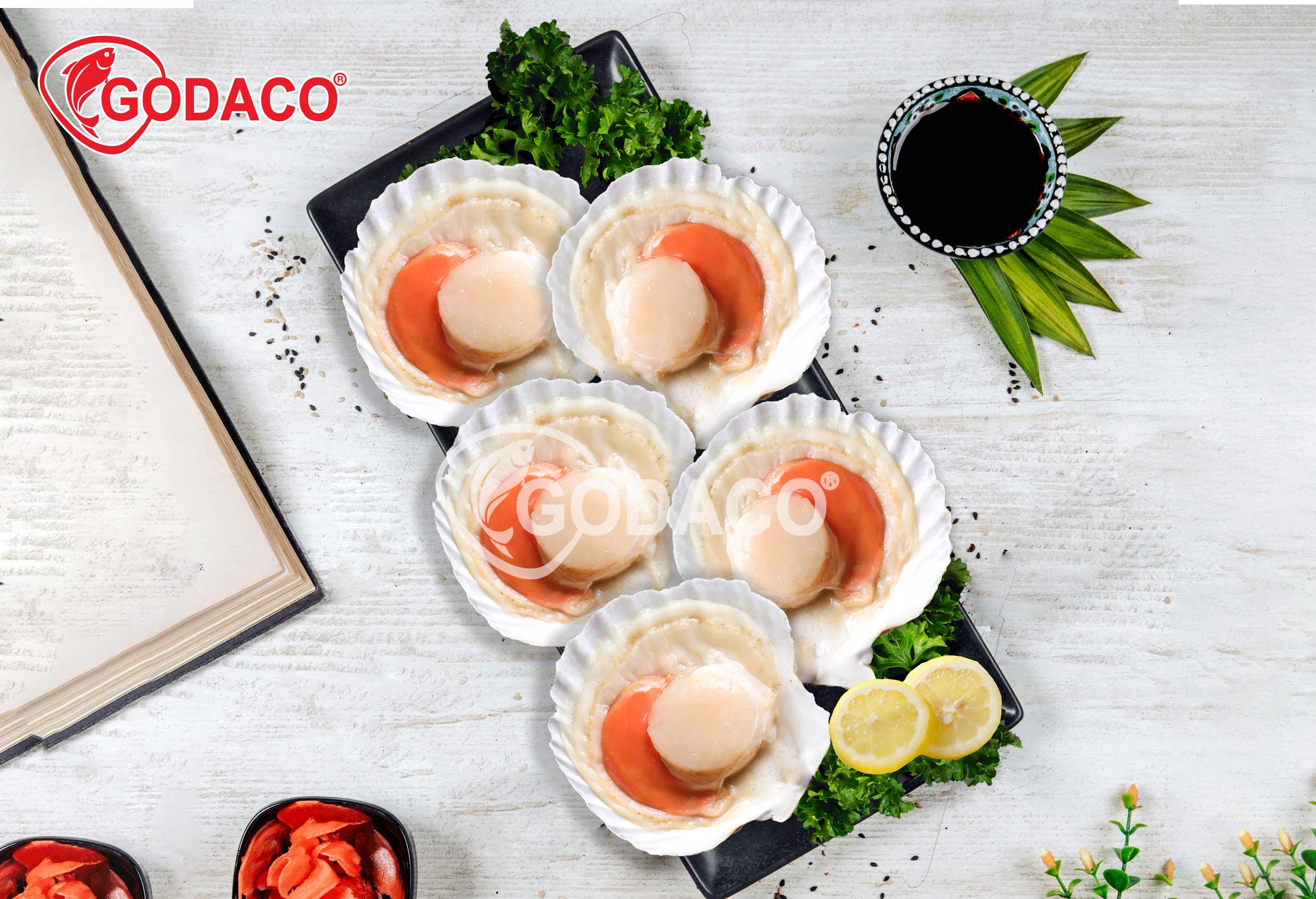 Half-Shell Scallops, Roe On