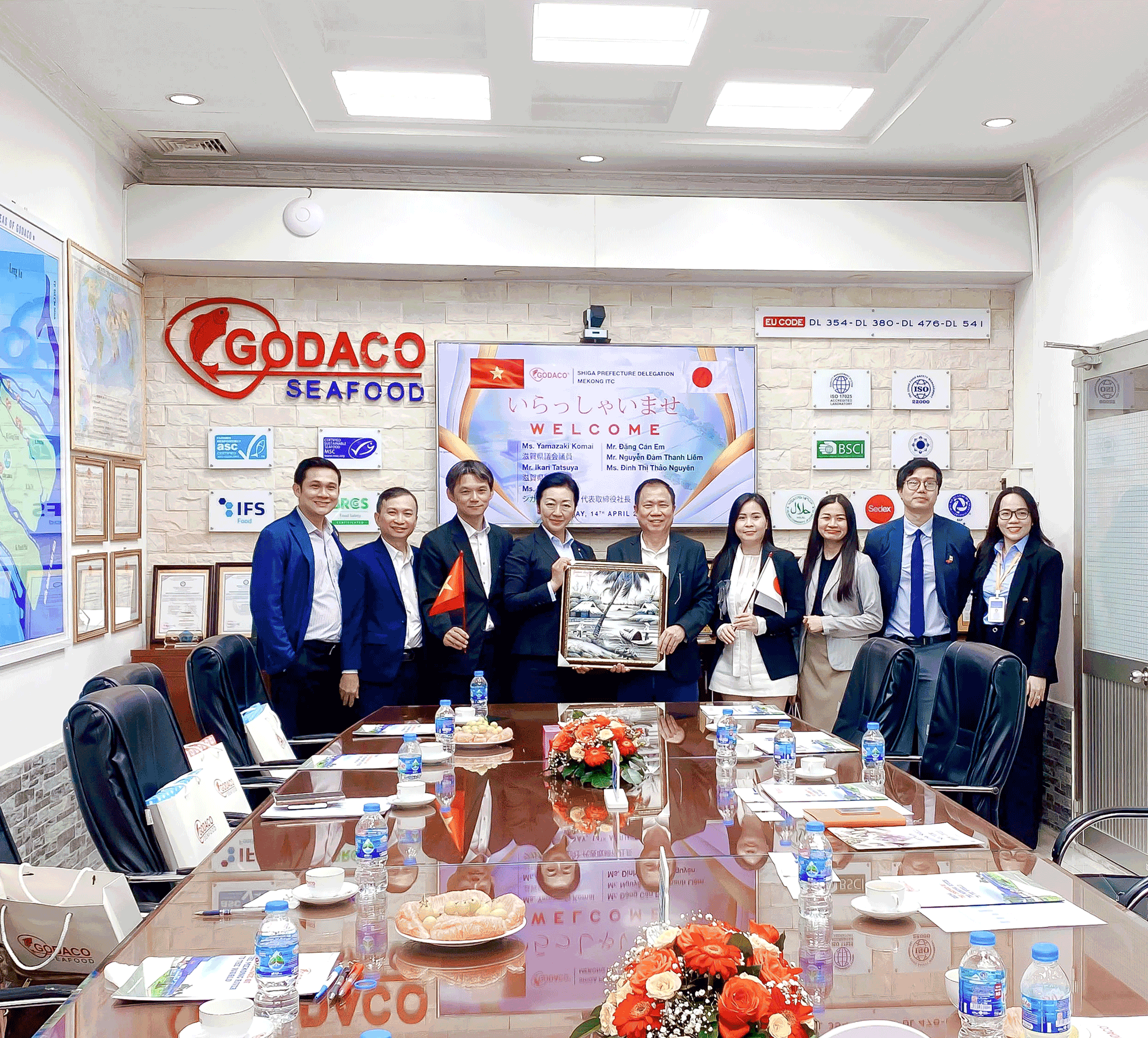 Delegation and Enterprises from Shiga Prefecture (Japan) Visits GODACO Factory